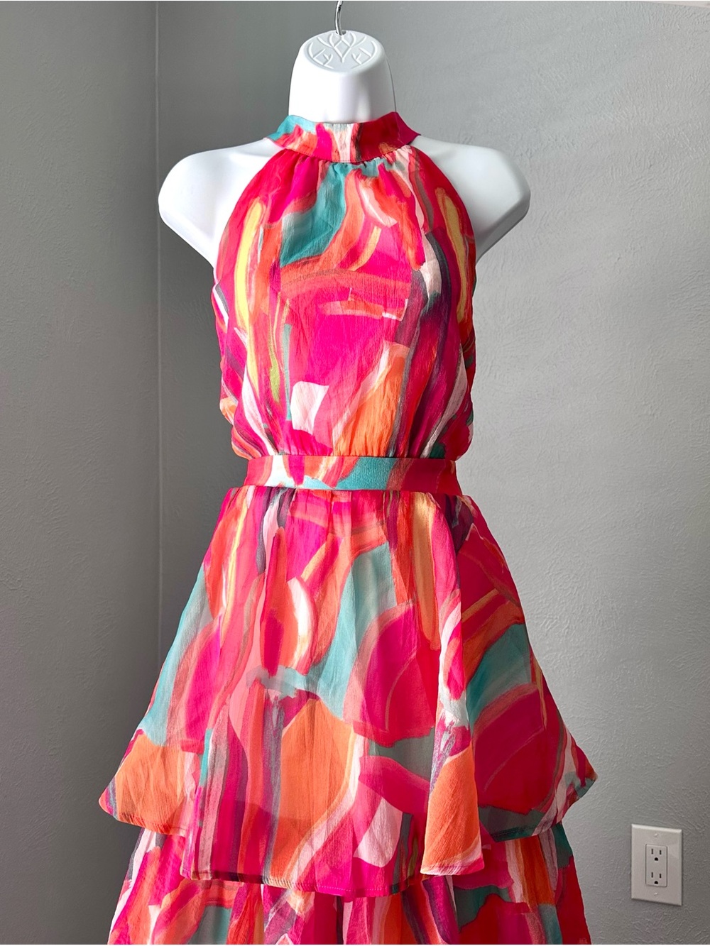 Vibrant Abstract Tiered Halter Maxi Dress - Picture 2 of 7